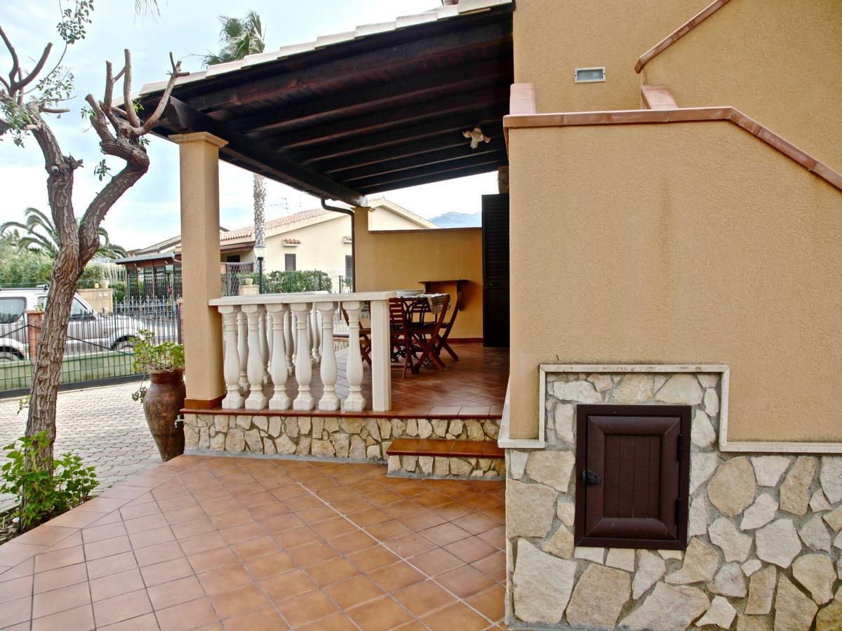 Villa Torre Roccella Campofelice Di Roccella Eksteriør bilde